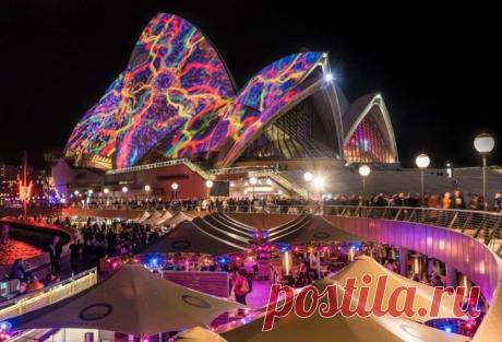 Архитектурные шедевры, которыми люди будут восхищаться всегда! Архитектурные сооружения могут быть такими же вдохновляющими, как живопись, музыка и литература. И так же, как и произведения искусства, они являются отражением эпохи, в которую были созданы. Предлага...