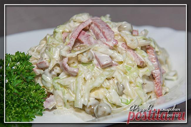 Салат Днестр Салат «Днестр» или «Днестровский» как-то сразу и прочно прижился у меня дома. И на стол, при встрече гостей его не стыдно поставить, тем более, что обычно долго ему стоять на столе не приходится — заканчивается быстро...