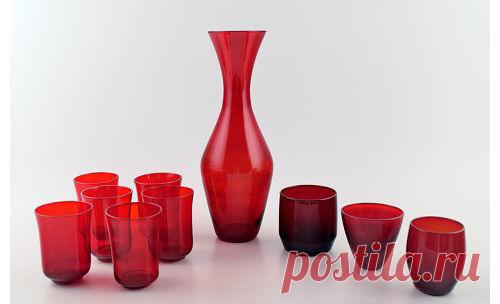 Lot of Red Art Glass 9 Drinking Glasses Vodka Liqueur Glasses and A Decanter | eBay