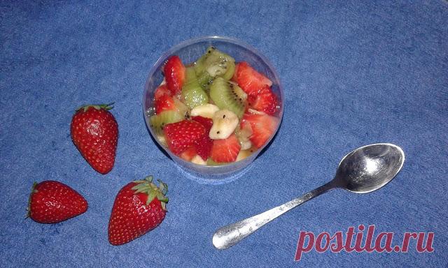 Італійські голубці: Фруктовий салат з сюрпризом (Macedonia di frutta)