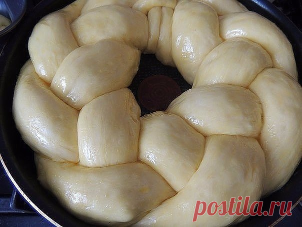Как испечь пасхальный веночек | Делимся советами