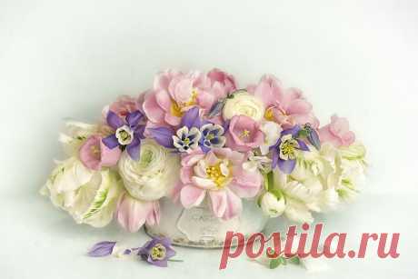 vintage spring bouquet