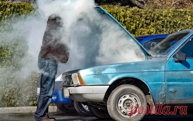 Как не дать двигателю закипеть в пробке? Новому автомобилю возрастом до 5 лет, который периодически бывал на станции технического обслуживания, «тепловой удар», как правило, не грозит. Даже в сильную жару его двигатель не перегреется. Но вме