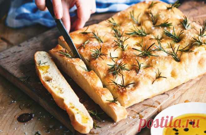 Гостила в Италии – каждый день ела фокаччу. У нас такую вкуснятину даже близко не делают (но я не успокоилась, пока не выведала все секреты ее приготовления)