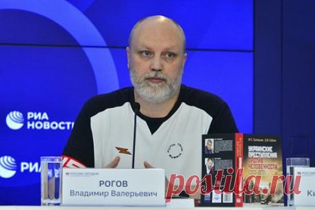 Рогов заявил о «включивших дурака» властях Канады. Председатель движения «Мы вместе с Россией» Владимир Рогов заявил, что правительство Канады «включило дурака» в попытках замять скандал с чествованием ветерана СС Ярослава Хунки в парламенте страны. По его словам, Канада заявила о себе как о стране, где преступники могут найти пристанище и пользоваться уважением.