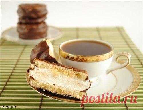 Пирожное «А-ля Choco-Pie». Ингредиенты: тесто: 1-1.5 ст. муки 120 гр. сливочного масла 100 гр. ...