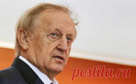 Украина допустила обмен экс-главы «Мотор Сич» на «тысячу наших ребят». Арестованный на Украине бывший руководитель предприятия Вячеслав Богуслаев сам просил включить его в список на обмен с Россией. Киев ранее допускал, что его могут обменять на украинских военных
