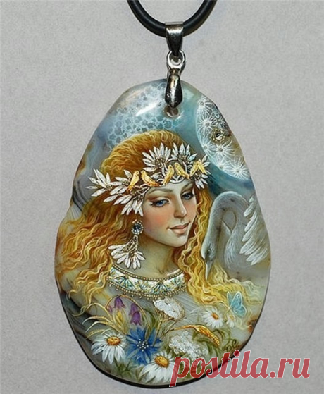 Сказочные работы Светланы Беловодовой.