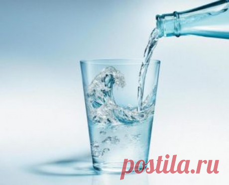 Стакан с водой может спасти вас от гипертонии. Вот как это работает