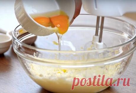 2 яйца, 1 лимон, 200 мл кефира: десерт, который завоевал сердца худых довольных хозяек. Вреда фигуре точно не будет.