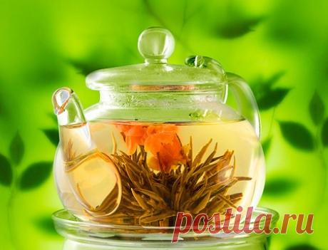 Лечение гепатита народными методами Сейчас участились случаи заболевания гепатитом. Это заболевание возникает из-за нарушения функции печени, в результате чего печень не справляется со своими “обязанностями” и вредные вещества попадают в организм, разрушая его...