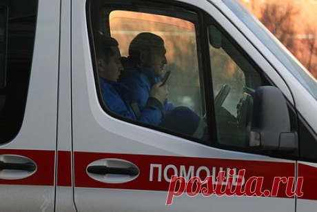 Пятеро российских детей отравились угарным газом. В городе Карабулак Республики Ингушетия пять детей отравились угарным газом. Об этом сообщает управление МЧС по российскому региону в Telegram-канале. По данным министерства, всего от отравления угарным газом пострадали шесть человек. Предварительно, утечка газа произошла из-за того, что у дымохода водонагревателя отсу