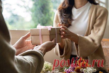 Россиянам подсказали способ быстро выбрать удачный подарок на праздник