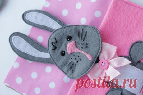 Handmade by mom: Первая косичка Алисы и новая страничка :)))))