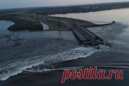 Российский военный заявил об активизации ДРГ Украины после подрыва Каховской ГЭС. После подрыва Каховской гидроэлектростанции (ГЭС) активизировали украинские диверсионно-разведывательные группы (ДРГ), об этом заявил российский военный с позывным Таган. Он уточнил, что до этого такое в принципе не было возможно, поскольку Днепр полностью контролировался Вооруженными силами России.