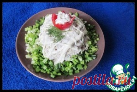 Мясной салат с яблоком