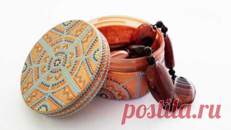 Как с помощью точечной росписи превратить ненужную баночку в очаровательную шкатулку