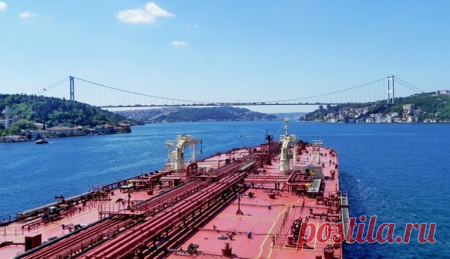 Россия легко пустит свою нефть в обход турецких проливов