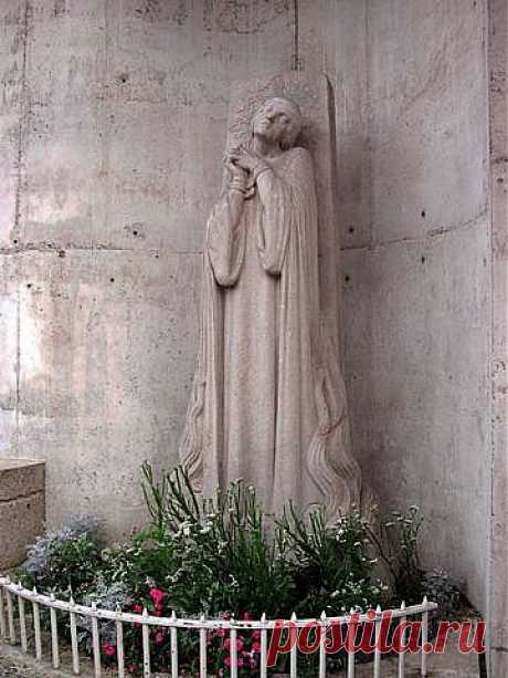 1412
Жанна д’Арк, Орлеанская дева (современное французское имя - Jeanne d'Arc)
национальная героиня Франции,