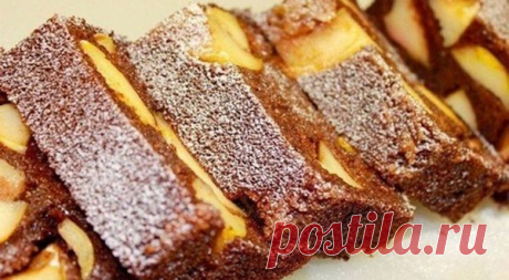 Полезный и вкусный десерт из манки с яблоками. Готовится легко, съедается очень быстро!