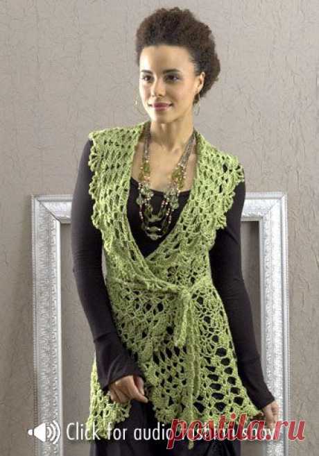 Ажурный жилет крючком.