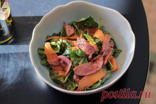 Утиная грудка со щавелем, шпинатом и медовым айоли рецепт – европейская кухня: салаты. «Еда»