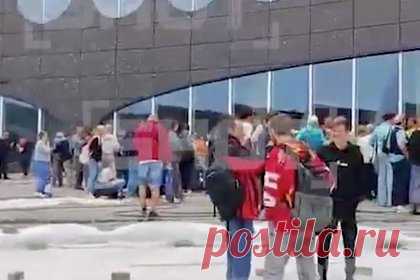 Разрушения в аэропорту Камчатки после землетрясения попали на видео