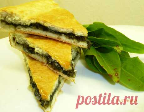 Сладкий пирог со щавелем. Ингредиенты: мука, сахар, сливочное масло