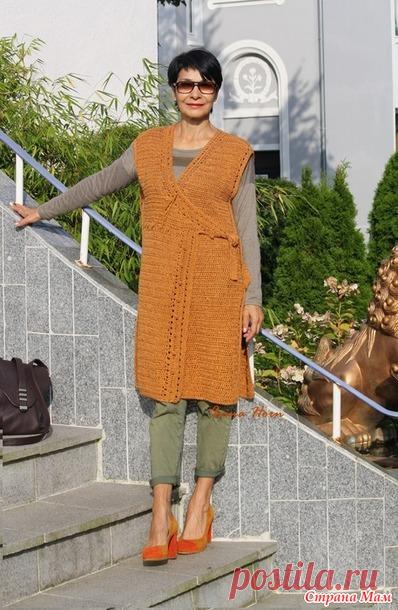 . Жилет со вставкой гобелена на спине. Крючок - Вязание - Страна Мам