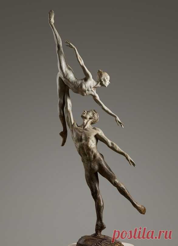 Richard MacDonald – один из самых популярных американских скульпторов