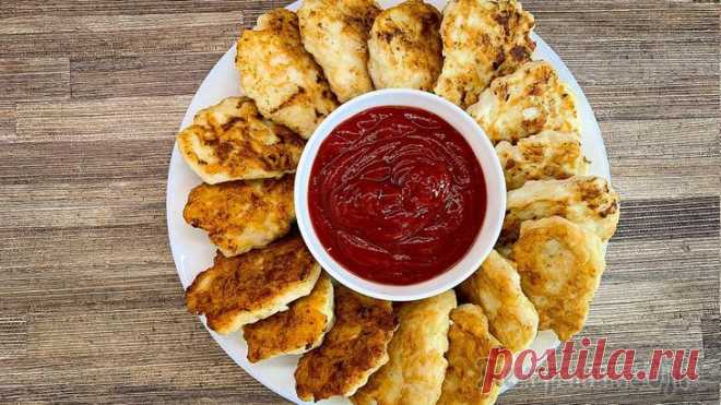 Куриные оладьи рубленные Куриные оладьи на скорую руку. Вкусное и простое блюдо. Получаются пышные и сочные внутри.Рецепт:Куриное филе — 650 г.Яйцо — 3 шт.Мука рисовая — 3 ст.лРазрыхлитель теста — 1 ч.лСоль — по вкусуПерец — ...