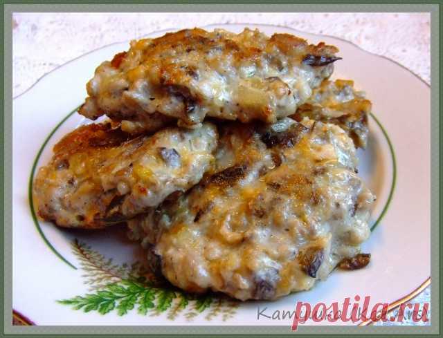 Биточки из свиного фарша с грибами | Русская кухня