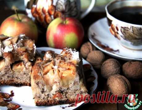 Яблочный пирог с изюмом и орехами – кулинарный рецепт