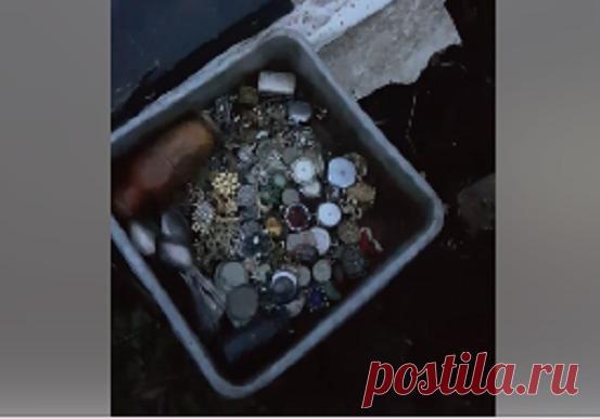 Как жительница Бердянска копала могилу и нашла клад