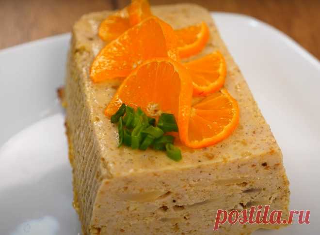 Вкуснейший куриный паштет Предлагаю вам приготовить простой и вкусный куриный паштет. Он получается нежный и сочный. Готовится быстро и просто. Такой паштет отлично подойдет для бутербродов к завтраку или на перекус....