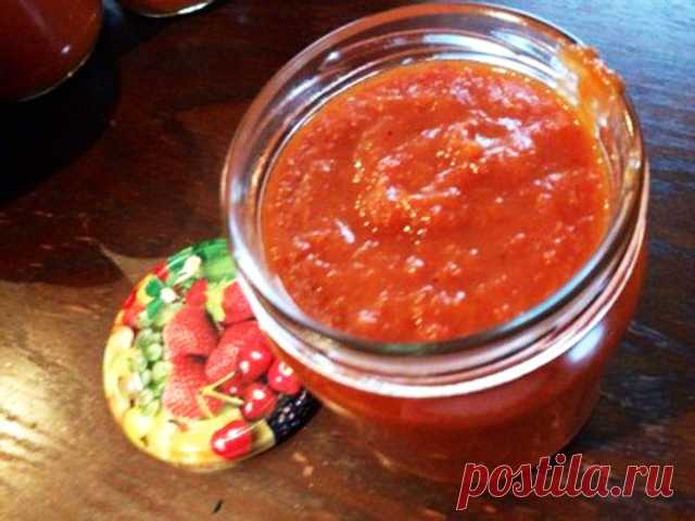 Очень вкусный домашний кетчуп    Этот соус-любимый в нашей семье! Мы его едим круглый год и со всем-с голубцами, мясом, спагетти, в борщ, картофель итд. В прошлом сезоне ...