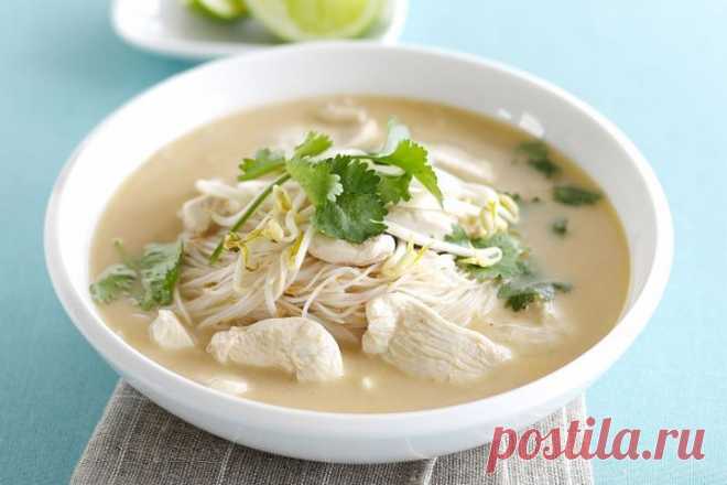 Thai chicken and coconut soup