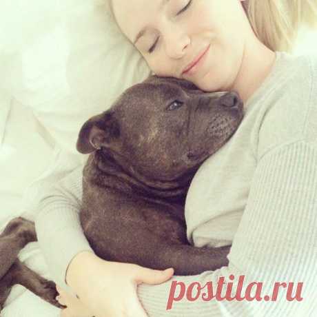 20 фотографий о том, что объятия — это то, чего нам всем так хочется