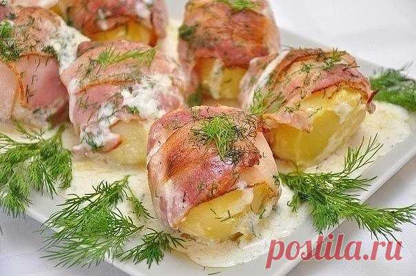 Кapmoшкa в бeкoнoвoй «oдёжкe» | Самые вкусные кулинарные рецепты