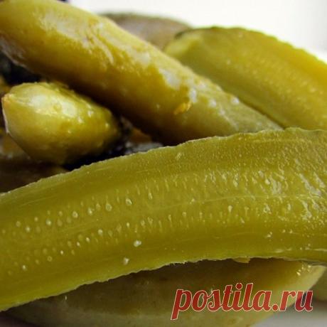 Попробовав однажды этот рецепт, ты будешь мариновать огурцы только так!