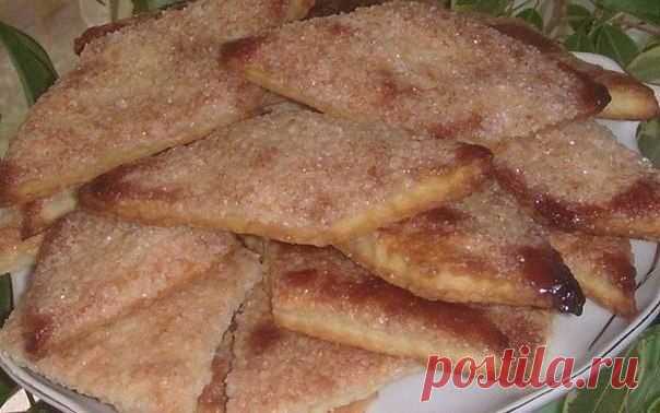Простое в приготовлении и очень вкусное, хрустящее печенье
