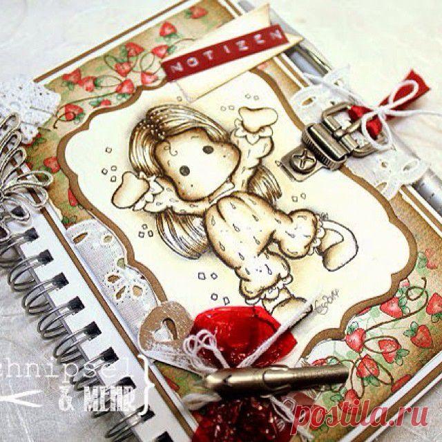 SnapWidget | Ich habe schon angefangen mit den Kalendern 2015 ;) #scrapbooking #schnipselundmehr #magnolia #stamping #stempeln #distressink #create #crafting #papierbasteln #papercrafting #basteln #kalender