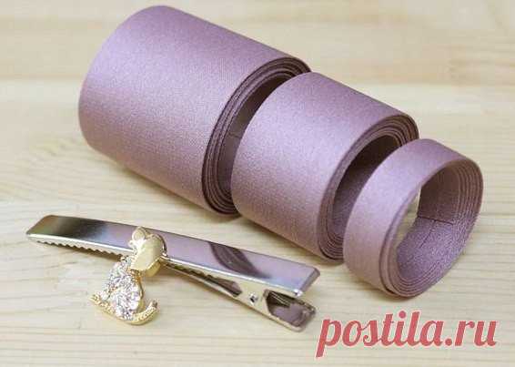 Бант из лент на заколку / Удивительное искусство