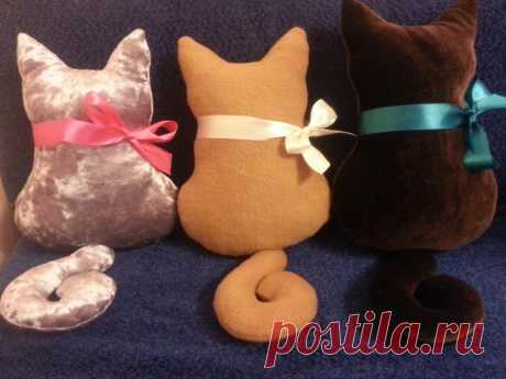 Коты - подушки