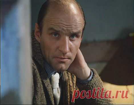 Анатолий Солоницын