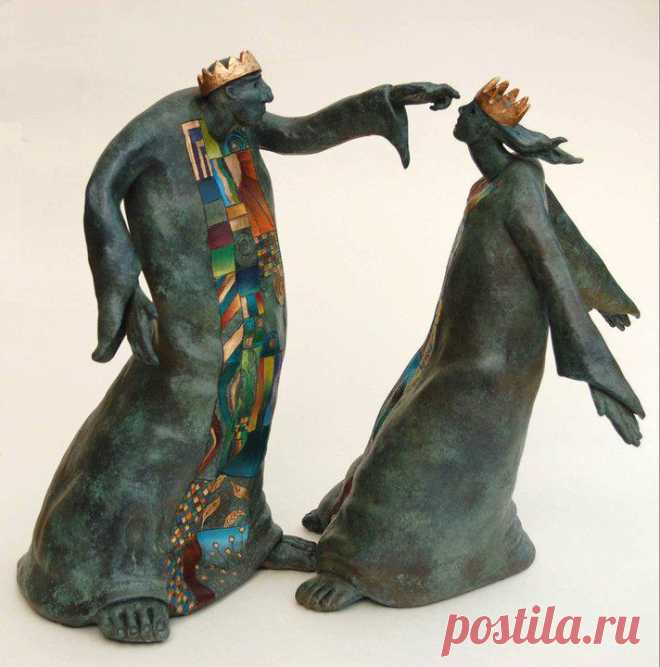 Sculpture - Surreal wood sculptures by artist : " John Morris ".