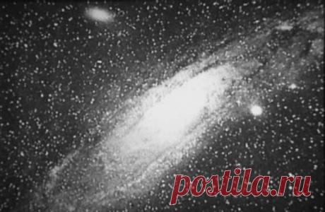 Первая изображение Галактики Андромеды, полученная Исааком Робертсом / Astro Analytics