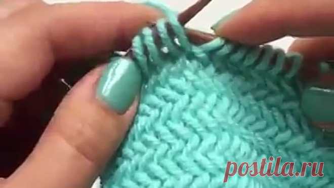 Красивый узор спицами.