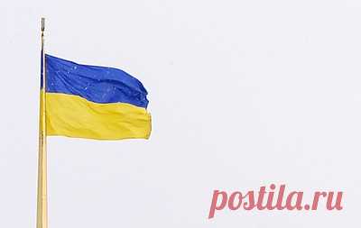 Во Франции сняли флаг Украины после слов Зеленского об Армении. По сведениям газеты Le Dauphine libere, мэрию города Вьен возмутили слова украинского президента о приверженности принципам суверенитета и территориальной целостности государств