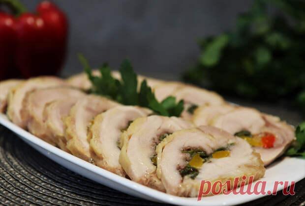 Такие рулетики готовлю вместо колбасы. Несложно, а главное, вкусно - Будет вкусно - 11 июля - 43082905327 - Медиаплатформа МирТесен Такие рулетики очень выручают. Очень вкусные, готовятся несложно. Они не разваливаются при нарезке. На бутерброды подходят лучше некуда, и никакая колбаса из магазина с ними не сравнится. На праздничный стол такая закуска тоже неплоха. Для этих рулетов я использую куриные бедрышки. Они не такие - 11 июля - 43082905327 - Медиаплатформа МирТесен
